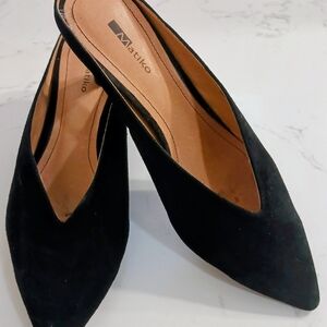 Matiko Women's Black Pointed-Toe Shoes